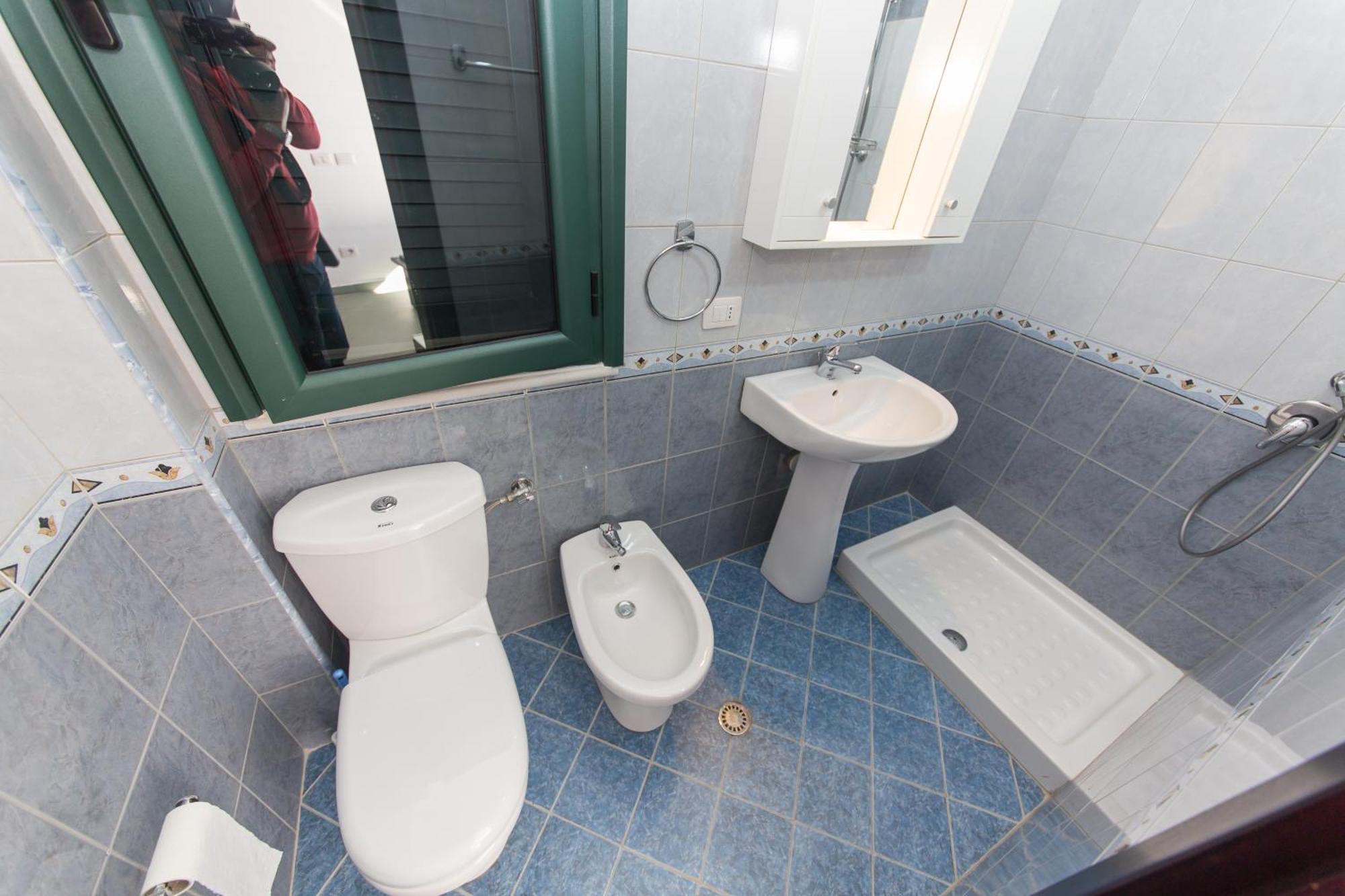 Hotel Artisti Vlorë Zimmer foto